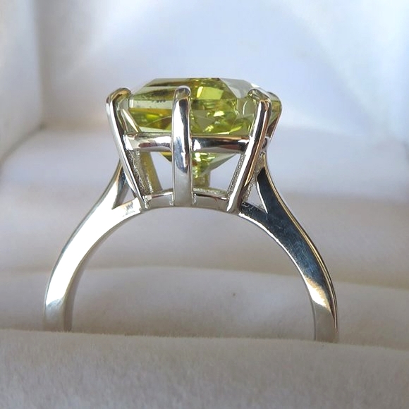 Pentagon Natural Lemon Quartz Sterling Silver Ring. Size 7.75 - Picture 8 of 10